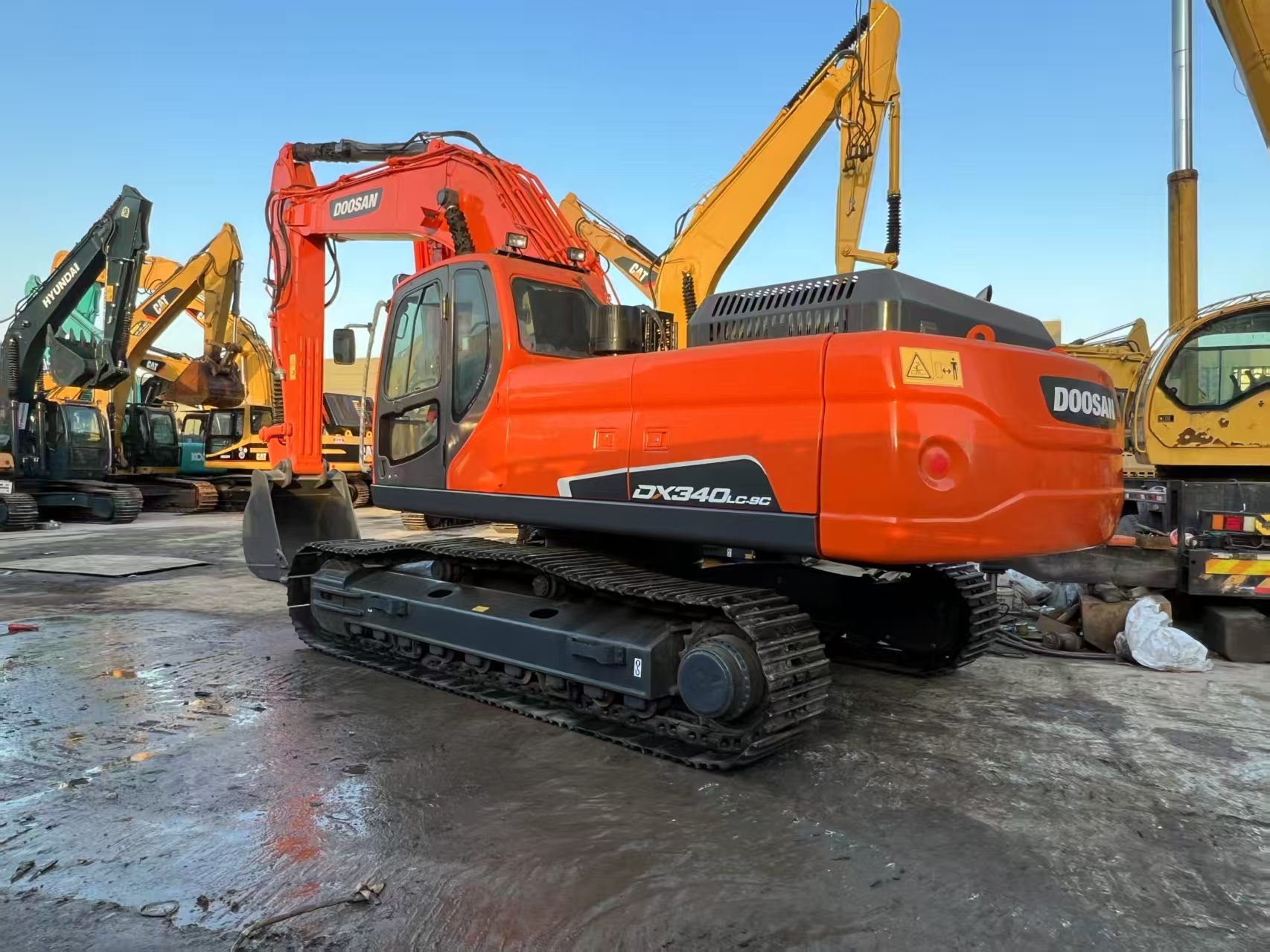 DOOSAN DX340 LC