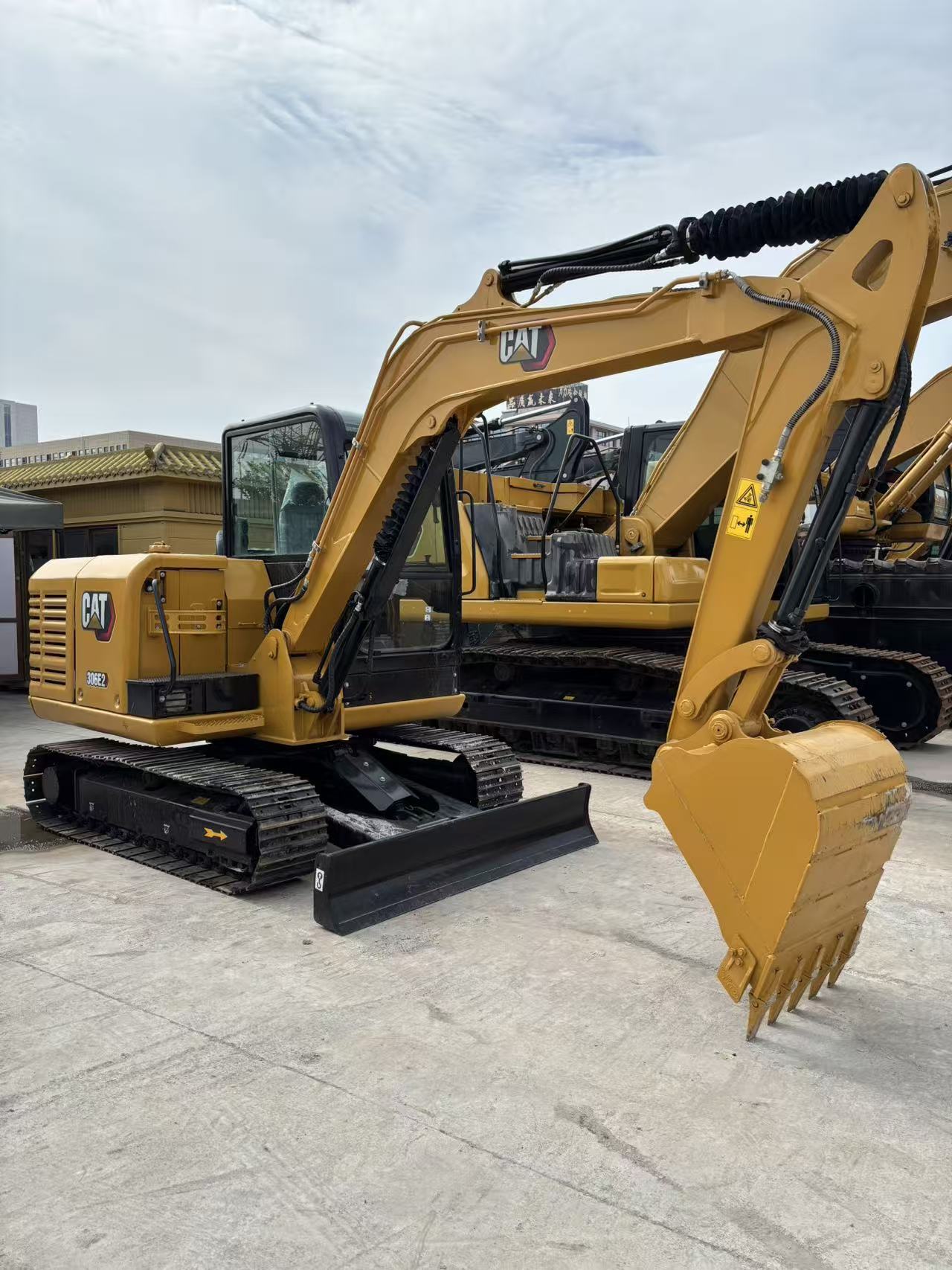 CAT 306E2