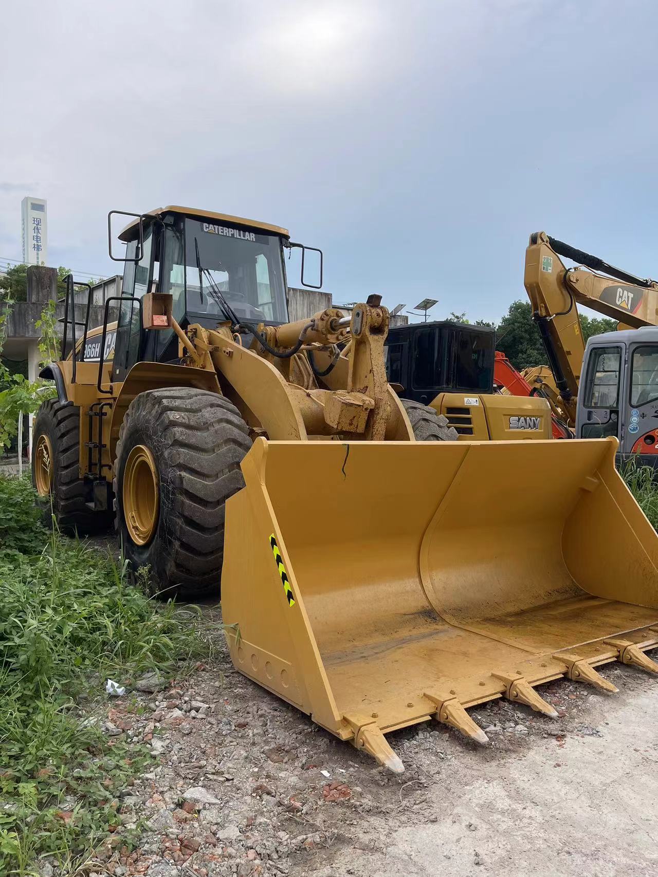 CAT 966H
