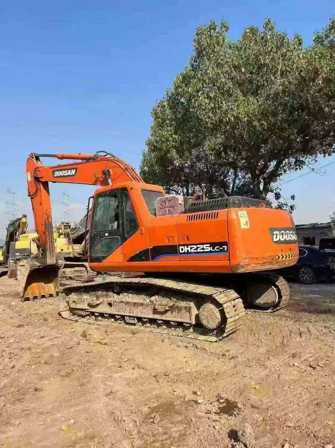DOOSAN 225-7