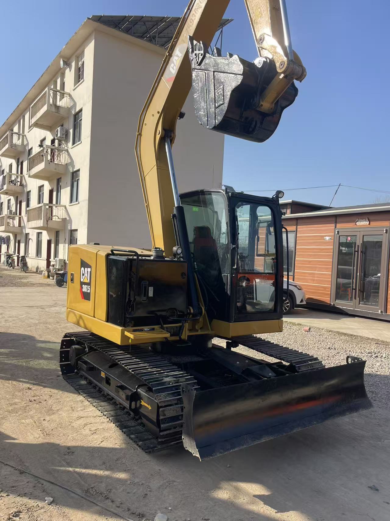 CAT 307.5