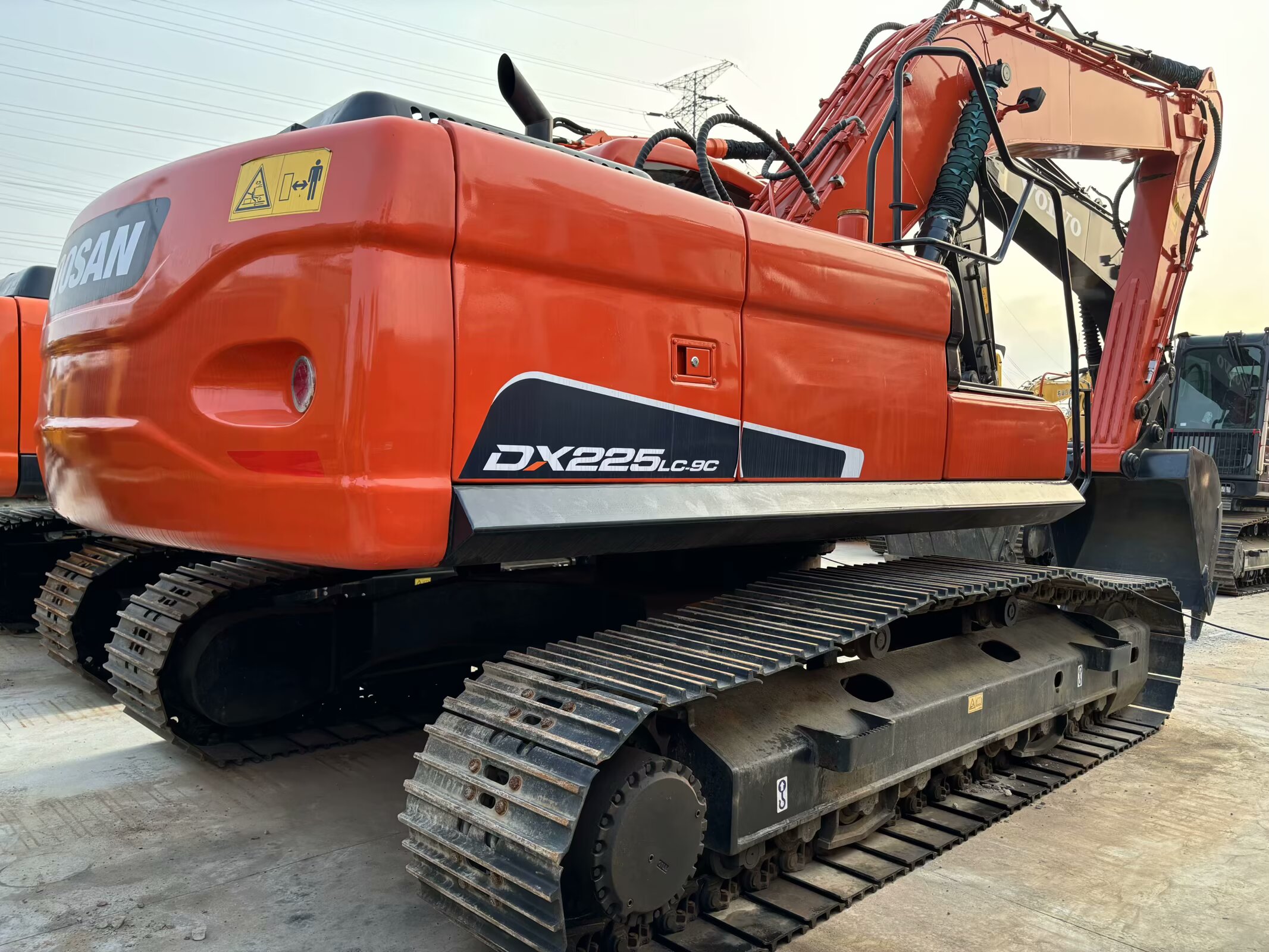 DOOSAN DX225LC-9C