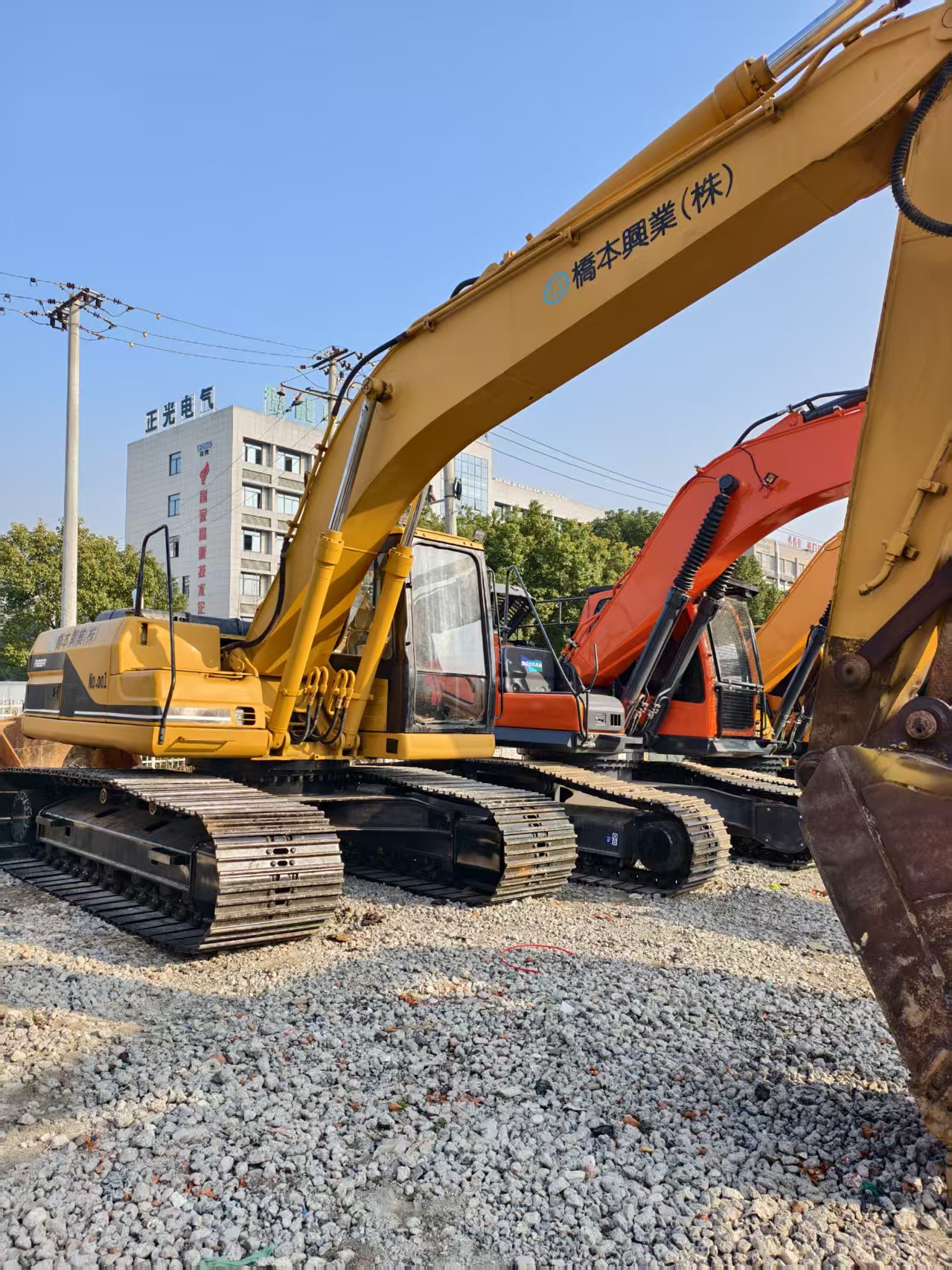 CAT 320B