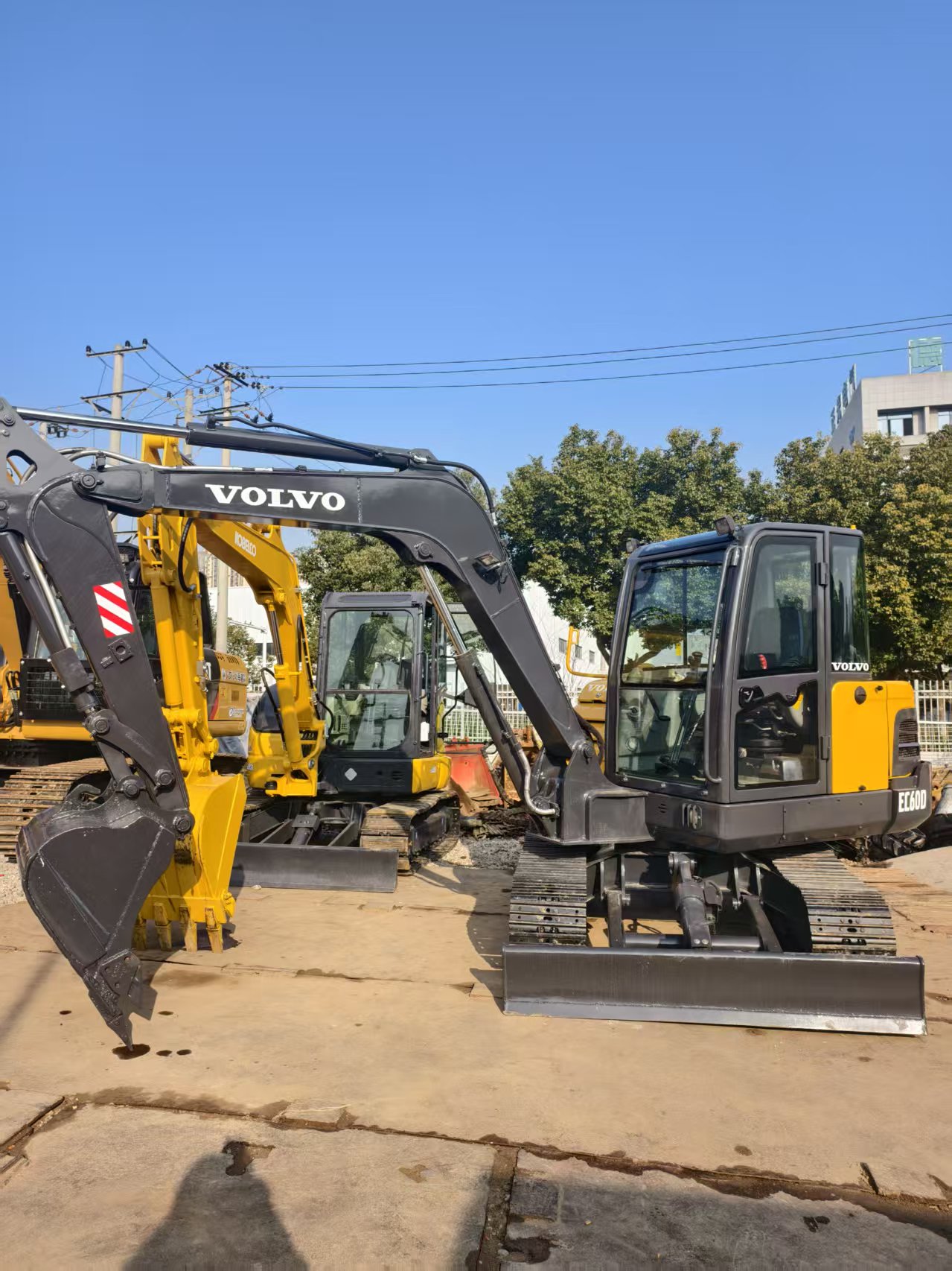 VOLVO EC60D